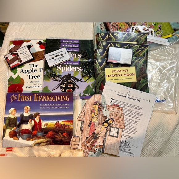 Teacher Collection Learning Center Fall Pack Units 4 sets Books Tapes Activities - Picture 2 of 9